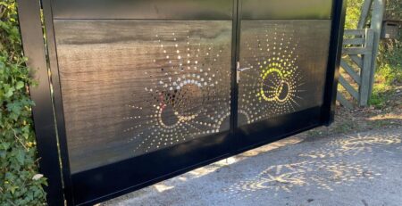 custom-laser-cut-decorative-metal-driveway-gate-melbourne